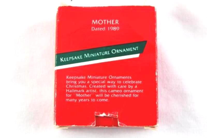 1989 Hallmark Keepsake Mini MOTHER with SWAN Design Miniature Ornament QXM564-5