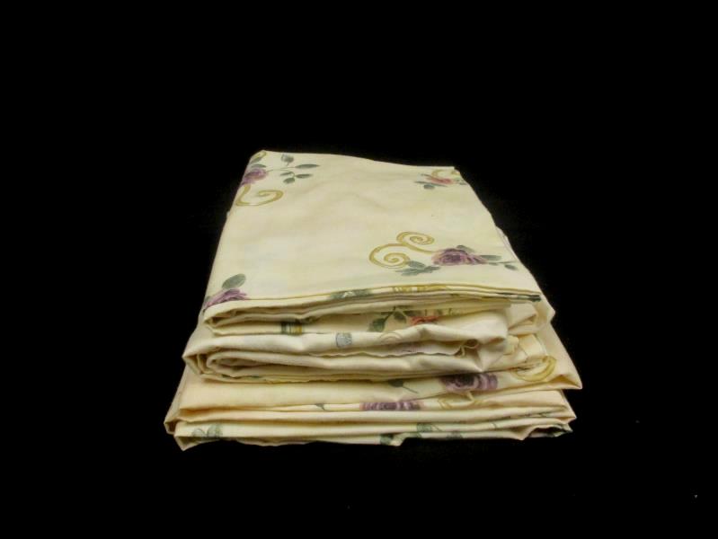 JC Penney's Twin Size Sheet Set Home Collection Floral Fitted Flat Pillowcase