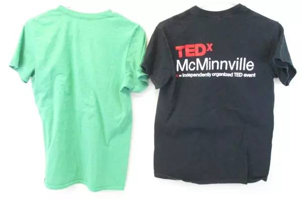 Lot of 2 Oregon Graphic Shirts Oregon Home Ted Mcminnville Event Women's Sz S