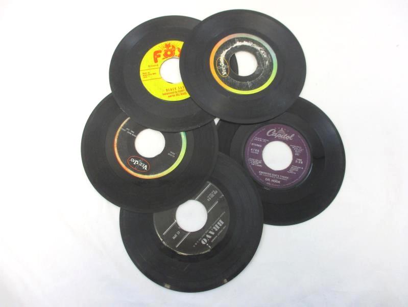 Lot of 14 Vintage Vinyl Records For DIY Crafting 6in 45 RPM Repurpose