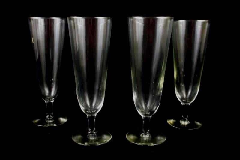 Lot of 4 Vintage Clear Glass Beer Glasses Champagne Flutes Footed