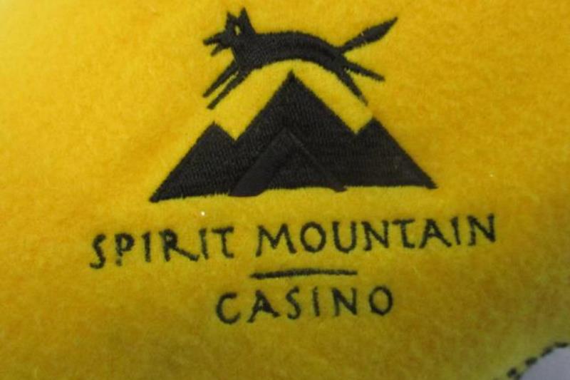 Spirit Mountain Casino Yellow Fleece Throw Blanket With Buckle La Loving