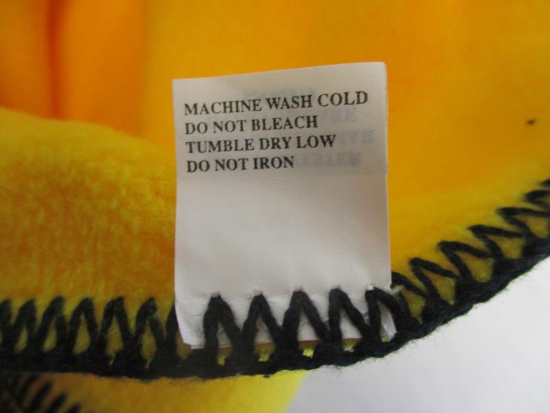 Spirit Mountain Casino Yellow Fleece Throw Blanket With Buckle La Loving