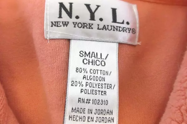 NYL New York Laundry Coral Pink Sweater Top Women's Size Small Salmon Color