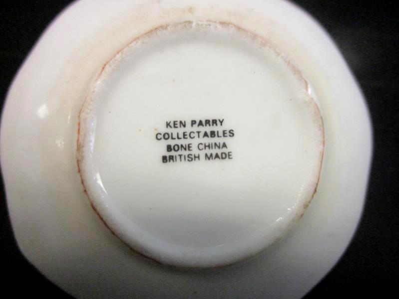 Ken Parry Miniature Collectable Bone China Plate Cart With Hay 2.25in British