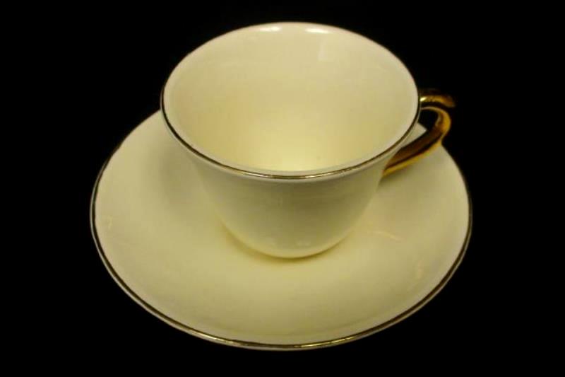 Vintage Kaslware Demitasse China Tea Set 24 Pieces Beige And Gold Gild Rare
