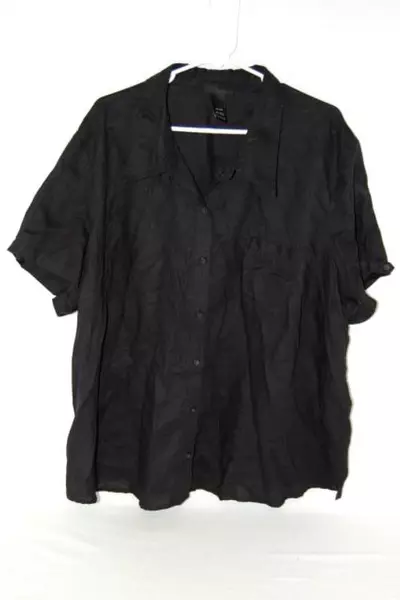 Lane Bryant Button Up Top Black Short Sleeves Pocket Women's Size 26/28