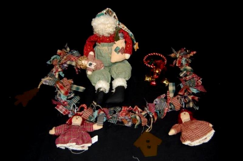 Lot of 3 Christmas Items Stuffed Santa Wall Decor Wind Chime Boys Girls Houses