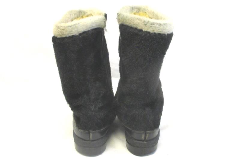 Vintage Snowland Faux Fur Boots Women's Size 6 Back Gray Lined