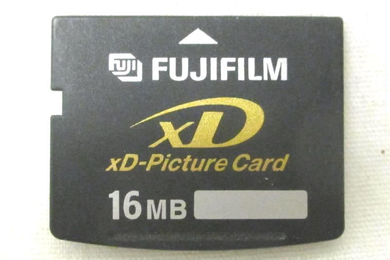 Lot of 3 Camera Accessories Fuji Camera Bag 16MB XD Picture Card Olympus Holder