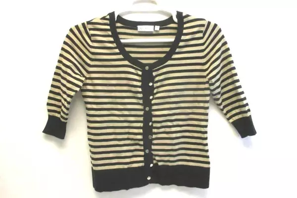 Lot of 2 Sweater Cardigan Women's Size Medium Boutique XXI Versona Accessories