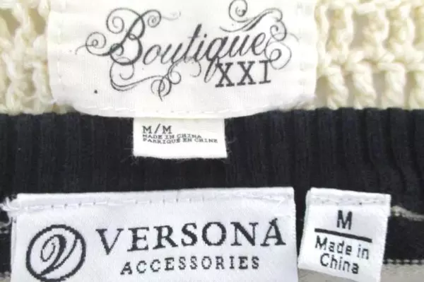 Lot of 2 Sweater Cardigan Women's Size Medium Boutique XXI Versona Accessories