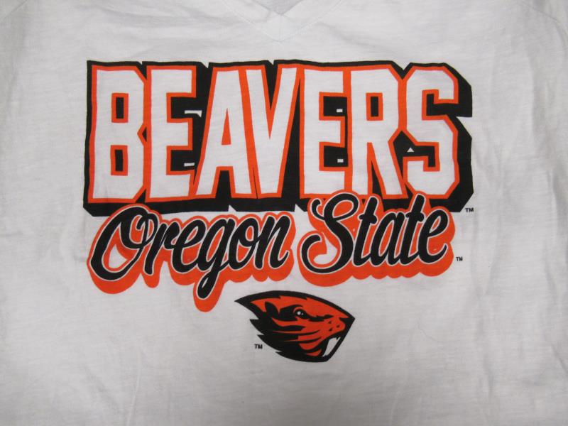 5th And Ocean Women's Size Large V Neck Graphic Tee Beavers Oregon State