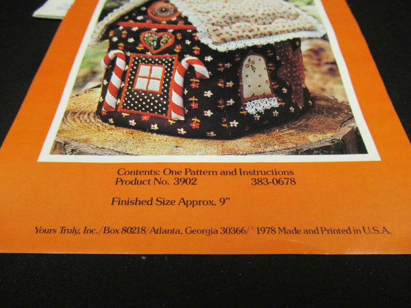 Vintage Yours Truely 1978 Gingerbread House Pattern Uncut Patchwork USA