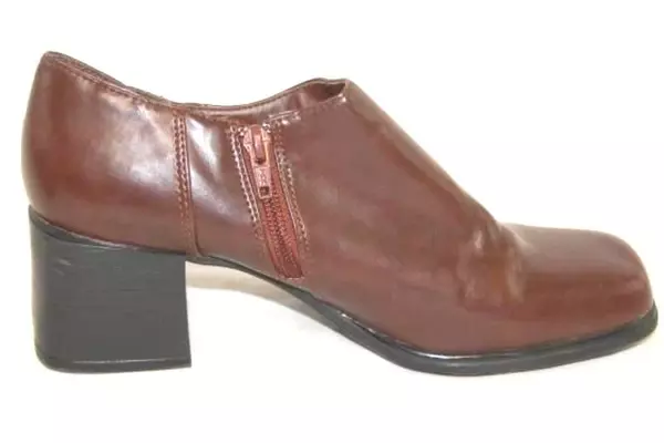 Dressbarn Topaz Casual Shoes Brown Block 2in Heel Faux Leather Women's Size 9