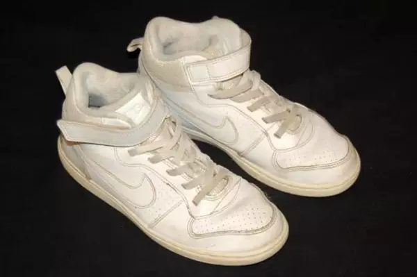 Nike Court Borough Mid Top Sneakers White Ankle Strap Youth Size 2Y