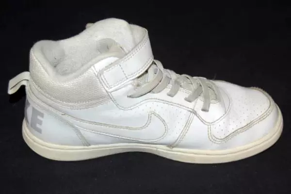 Nike Court Borough Mid Top Sneakers White Ankle Strap Youth Size 2Y