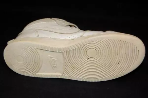 Nike Court Borough Mid Top Sneakers White Ankle Strap Youth Size 2Y