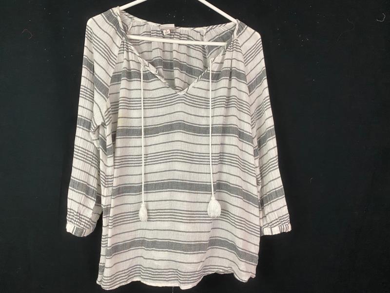 Merona 3/4 Sleeve Striped Shirt Drawstring Neckline Tassel Accents Women's Sz S