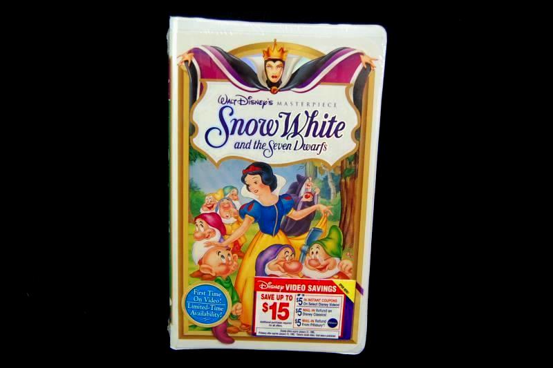 Walt Disney's Masterpiece Snow White and Seven Dwarfs Ltd Edition VHS Sealed