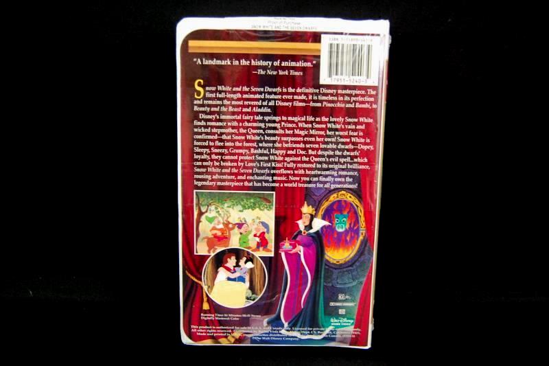 Walt Disney's Masterpiece Snow White and Seven Dwarfs Ltd Edition VHS Sealed