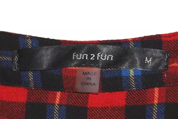 Fun 2 Fun Plaid Top Junior's Size Medium Red Blue 2 Buttons Pocket