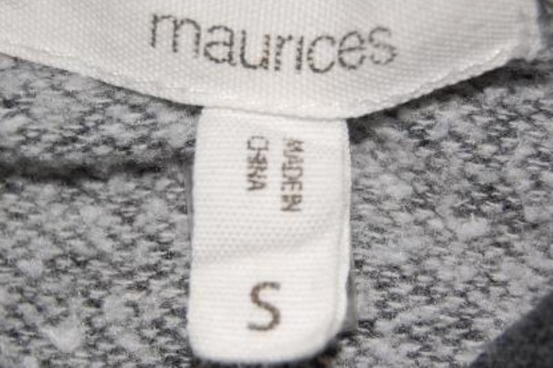 Maurices Pullover Sweatshirt Gray Hooded Women's Size Small Raw Hem Pockets