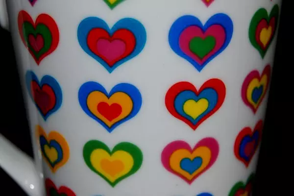 Capriware Colorful Hearts Mug Coffee Cup 12 Oz White Porcelain Summer of Love