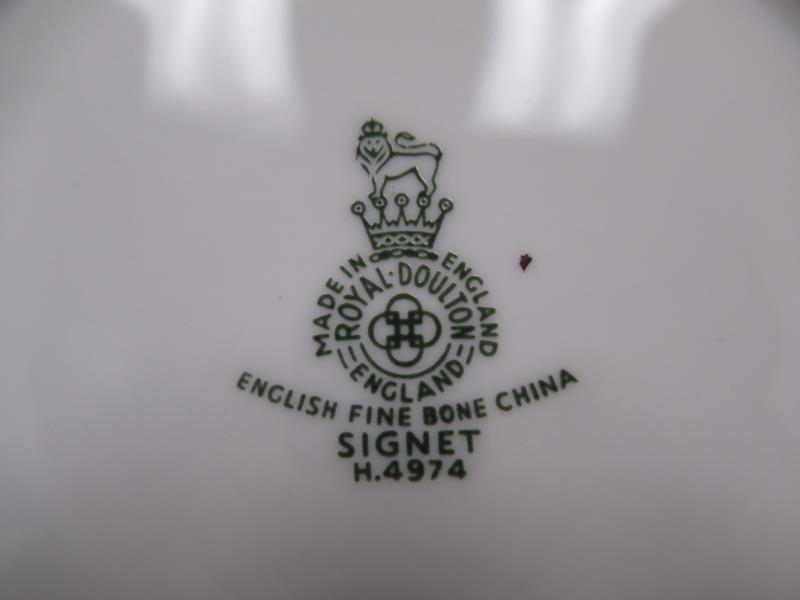 2 Royal Doulton Fine English Bone China Cup Saucer Sets Signet Pattern M4974