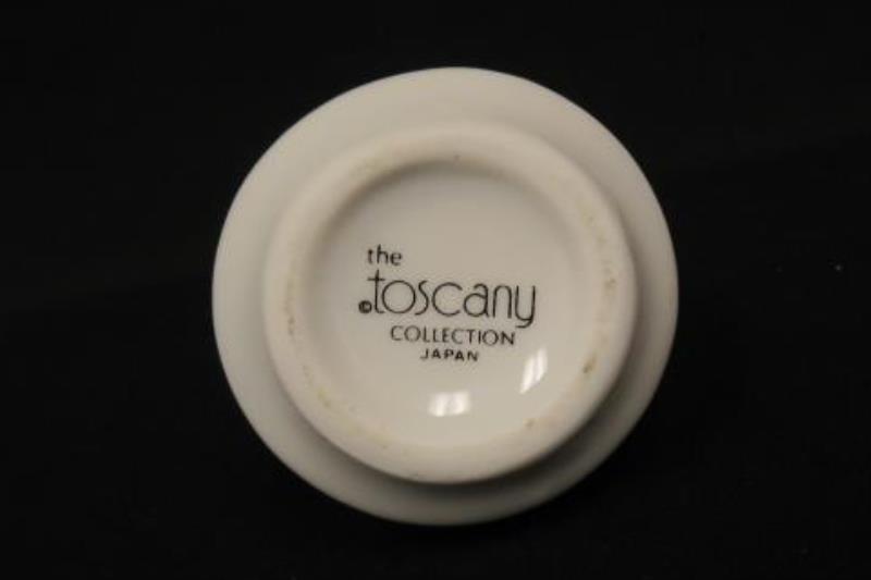 Vtg Toscany Collection Porcelain Salt and Pepper Shakers Flower Butterfly Design