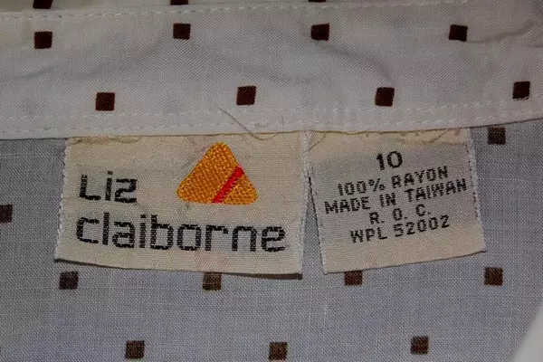 Vintage Liz Claiborne Button Front Top Women's Size 10 Ivory Brown Square