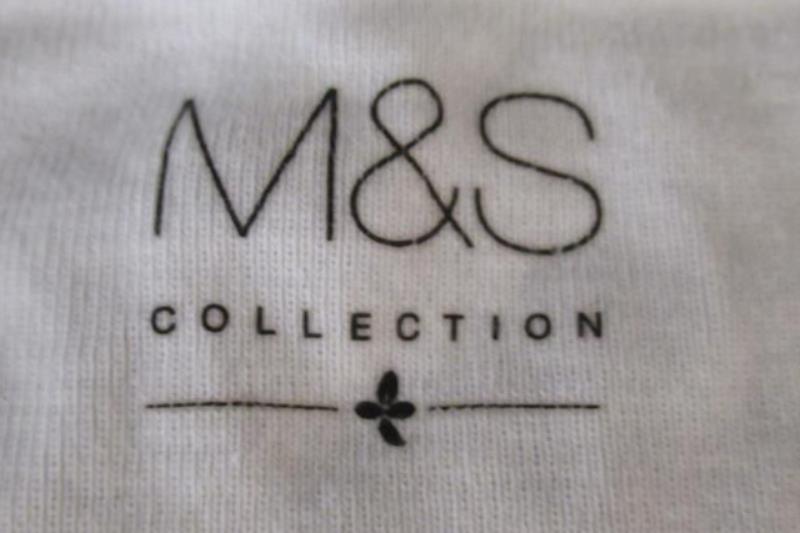 M&S Collection White Tee Shirt Women's Size US 12 UK 14 White Knit Round Neck