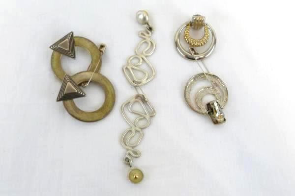 Lot of 8 COSTUME EARRINGS Mixed Jewelry Silver Gold Tone Gaudy Chunky 90's