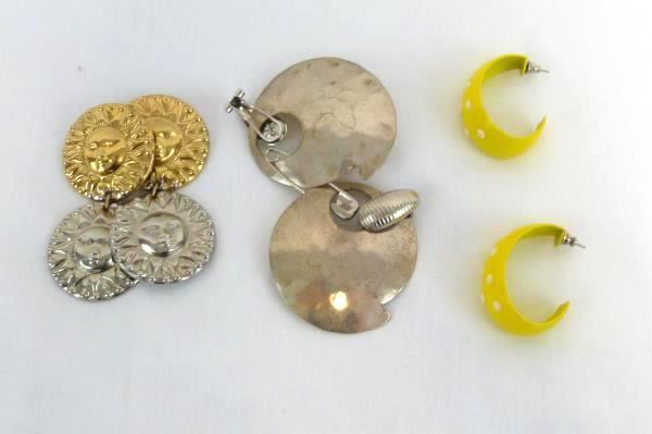 Lot of 8 COSTUME EARRINGS Mixed Jewelry Silver Gold Tone Gaudy Chunky 90's