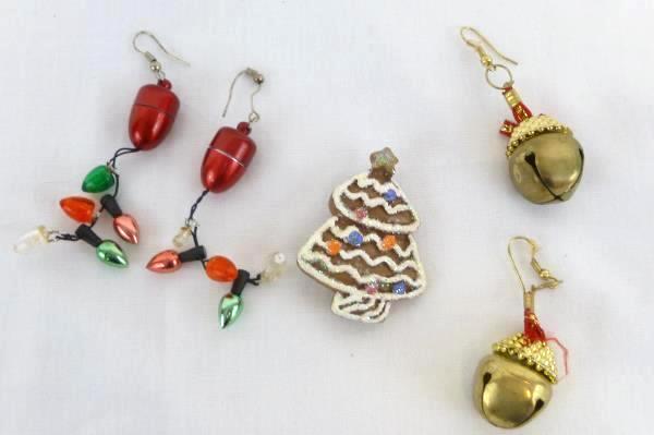 Lot of 8 COSTUME EARRINGS Mixed Jewelry Silver Gold Tone Gaudy Chunky 90's