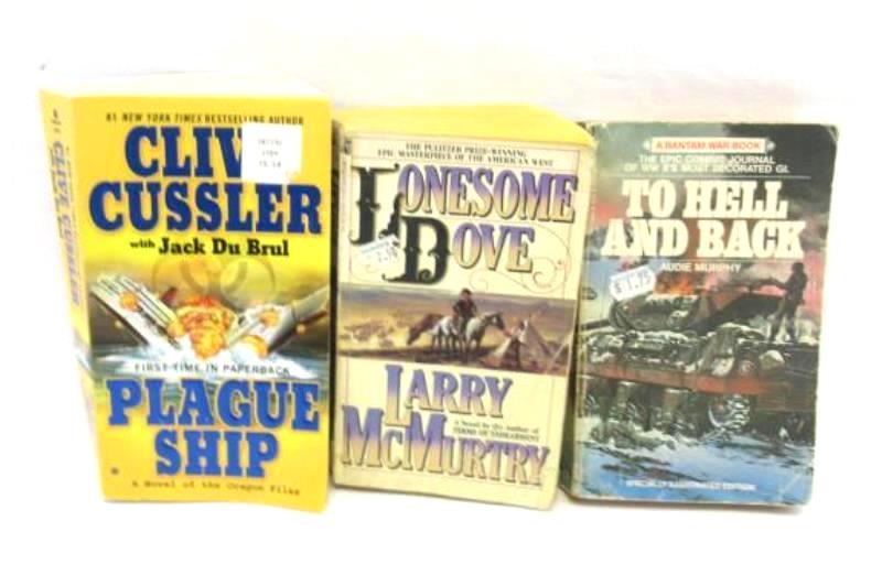 Lot of 7 War Paperback Novels Larry McMurtry Audie Murphy WEB Griffin The Last