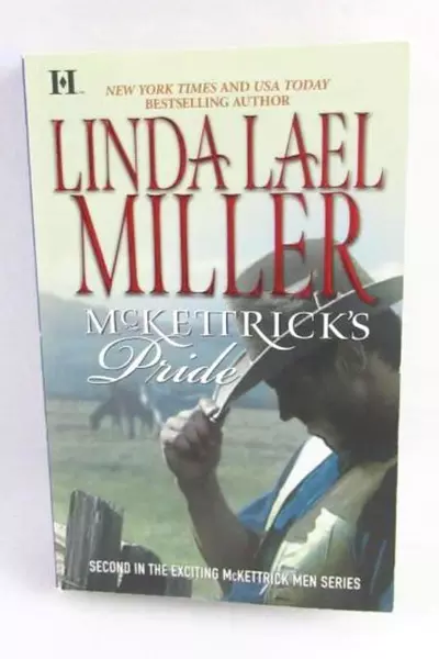 Lot of 2 Linda Lael Miller Paperback Novels Holiday In Stone Creek McKettrick's
