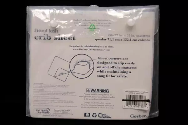 Gerber Single Pack Knit Crib Sheet Pure Cotton Giraffes Gray White Blue