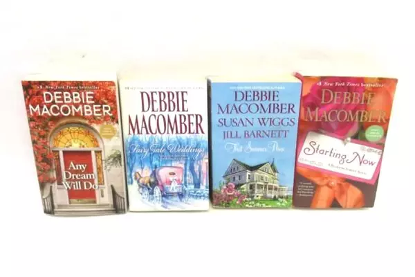 Lot of 4 Debbie Macomber Paperback Novels Any Dream Will Do Starting Now
