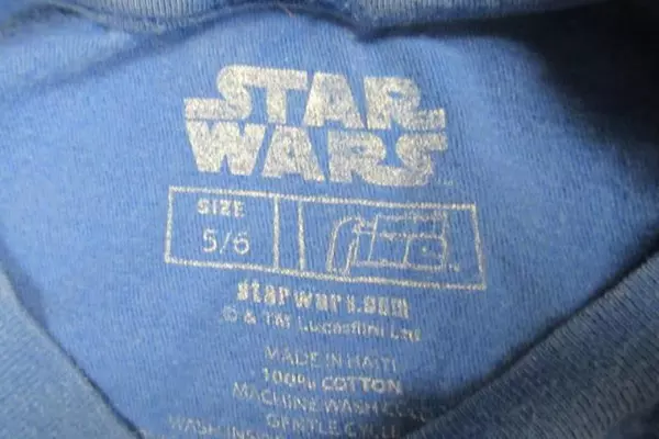 Lot of 2 Kids Size S 5/6 Star Wars Graphic Tees Gap Blue White R2-D2 Lightsabers