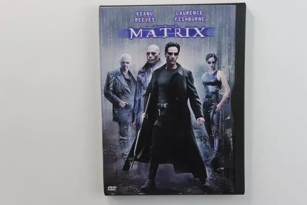 The Matrix DVD Keanu Reeves Laurence Fishburne Rated R 1999 