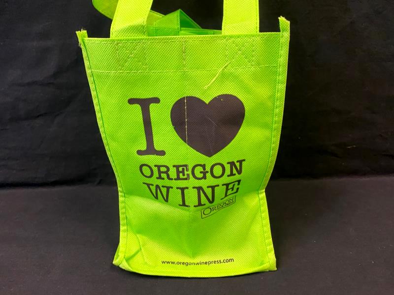 Oregon Wine Press I Love Oregon Wine Bottle Tote Bag 2 Wine Glasses Lime Green