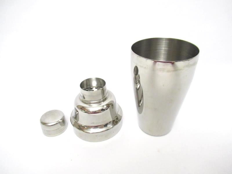 Lot Of 3 Cocktail Shakers Mixers OGGI Stainless Steel Mixing Cup Lids