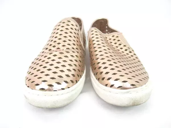 Steve Madden Rose Gold Slip On Comfort Fashion Sneakers Laser Cut Women's Sz 6.5