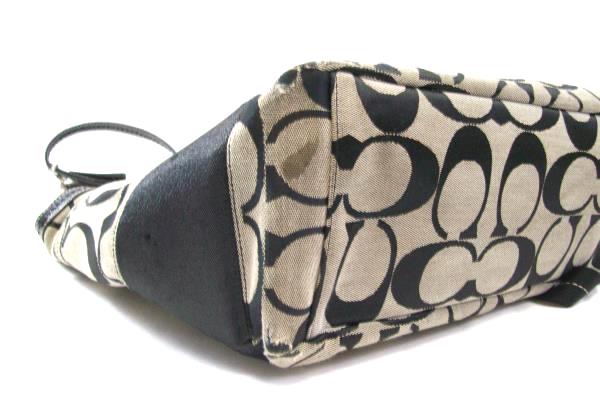 Coach Authentic Tote Baby Bag Multi Function Pockets Inside Outside Zip Pockets