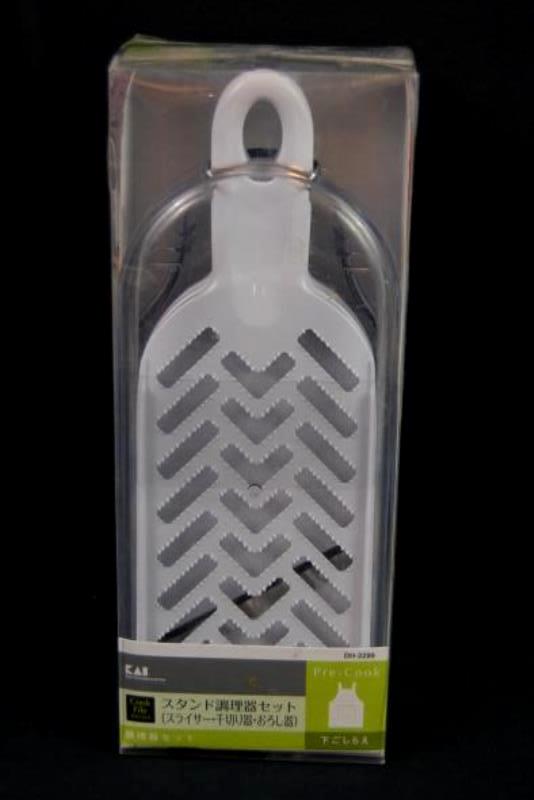 Kai Cook File Series Grater Set 3 Graters With Case Box White DH-299