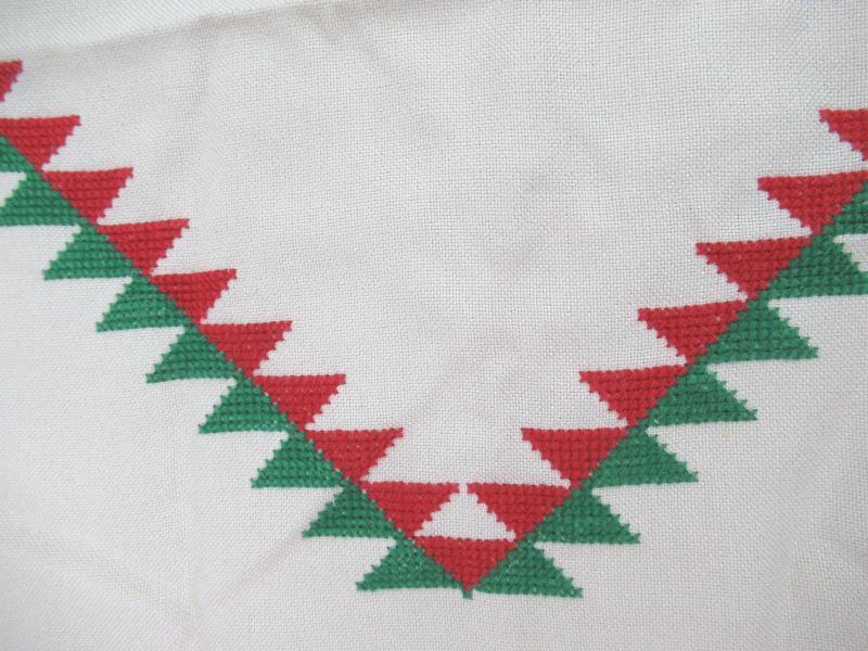 Cross Stitch Square Table Cloth Beige Red green Diamond Pattern
