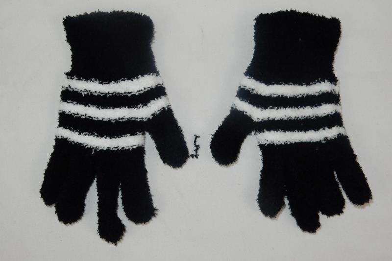 Lot of 2 Pairs Of Fuzzy Women's Knit Gloves One Size Pink Black White Snugadoo