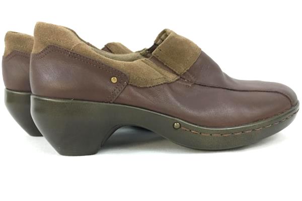 Women's Easy Spirit Dark Brown Leather Slip-On Clogs Shoes Size 8.5 M