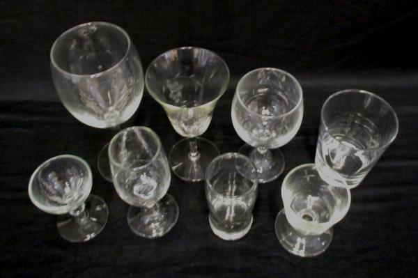 Lot of 8 Misc Replacement Bar Dining Glasses Goblet Tumbler Wine Hi Ball & More